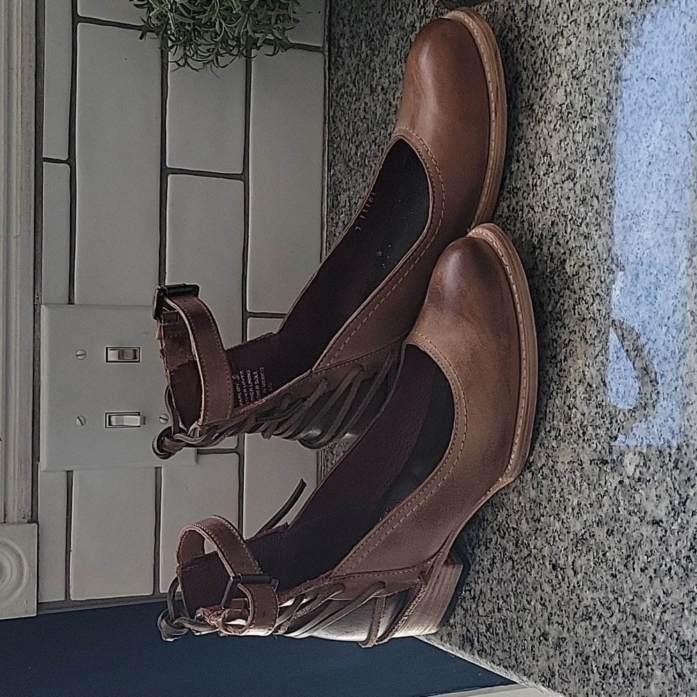 Freebird Marlon Size 9 Tan